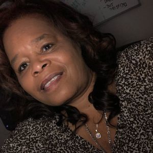 Meet your Posher, Deloris